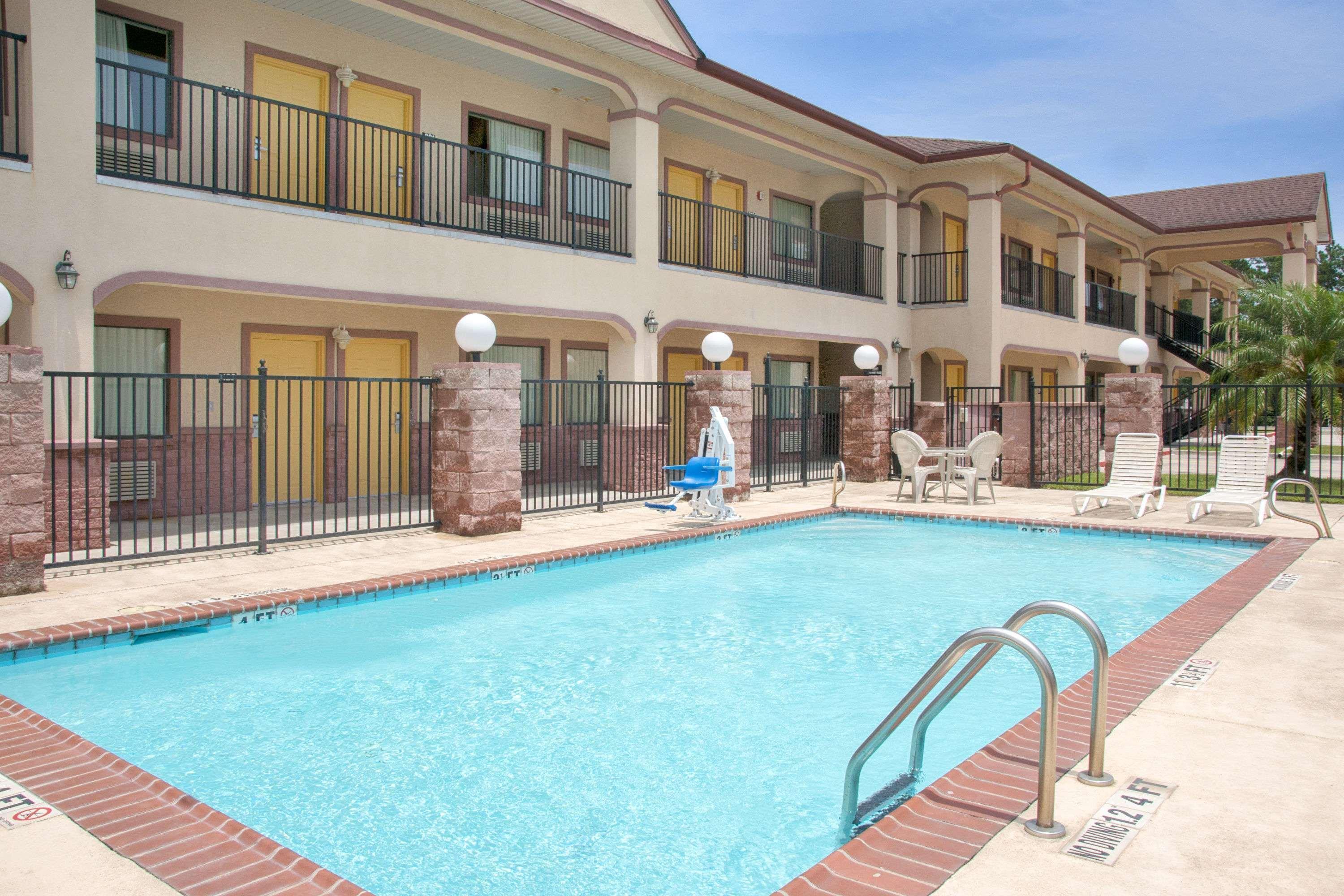 Super 8 By Wyndham Humble - Atascocita - Fm 1960 I-69 Hotel Exterior photo
