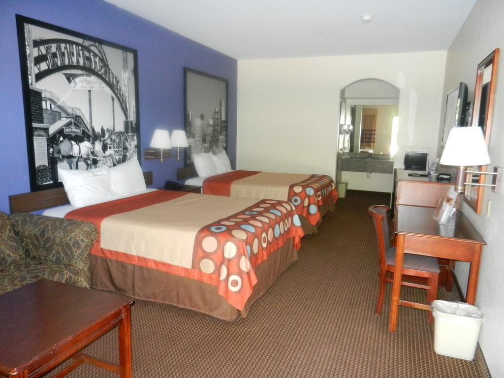 Super 8 By Wyndham Humble - Atascocita - Fm 1960 I-69 Hotel Exterior photo